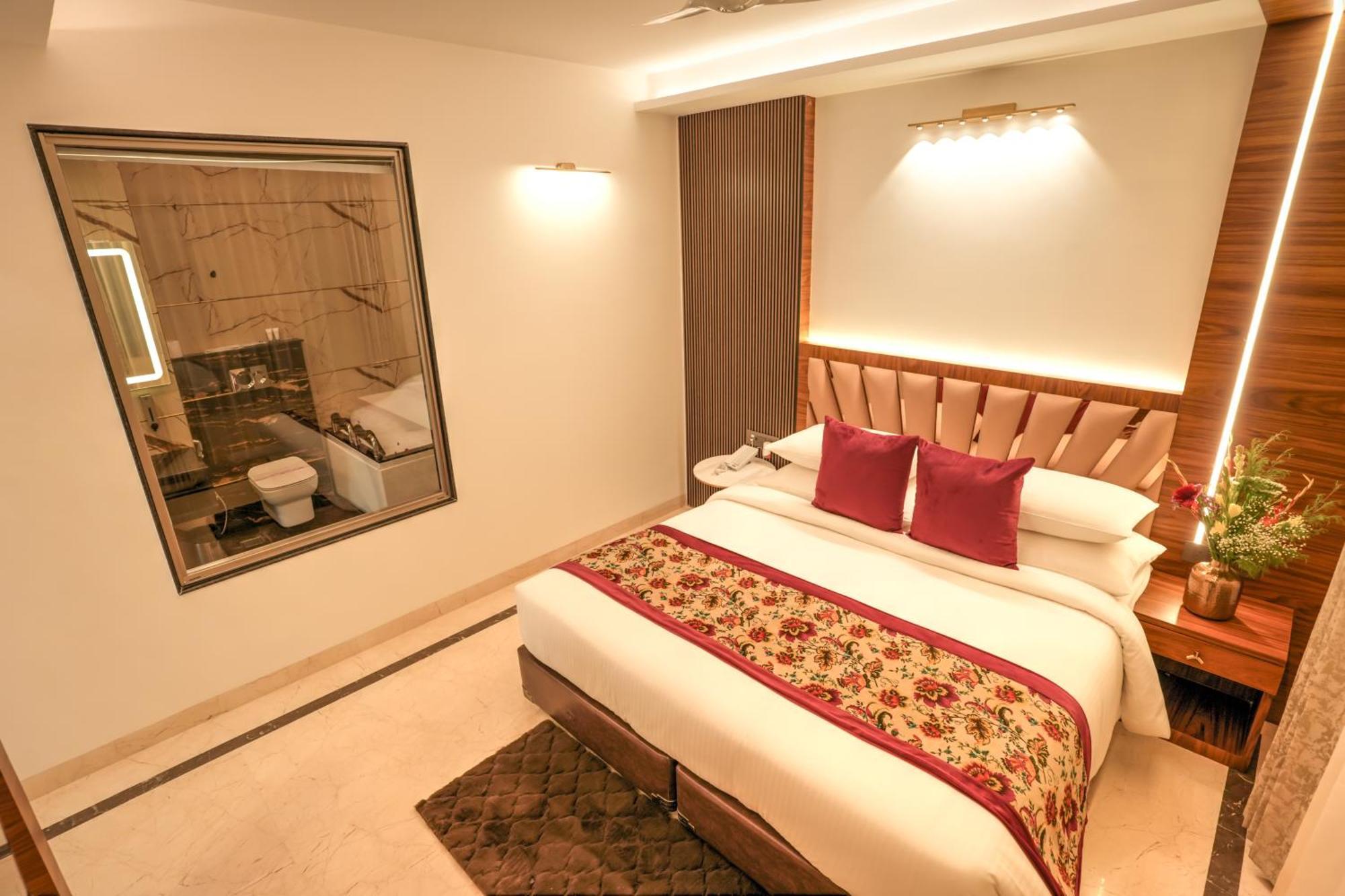 Rj Hotel - Managed By Atithi House Greater Noida Bagian luar foto
