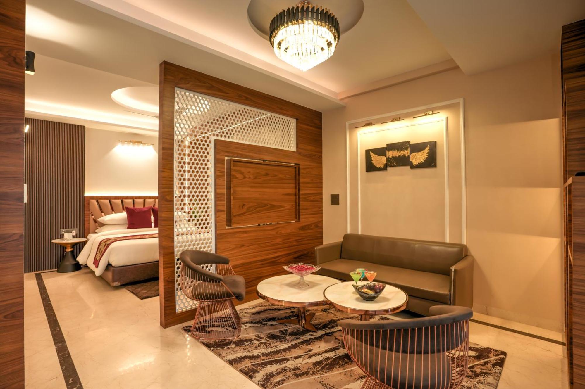 Rj Hotel - Managed By Atithi House Greater Noida Bagian luar foto