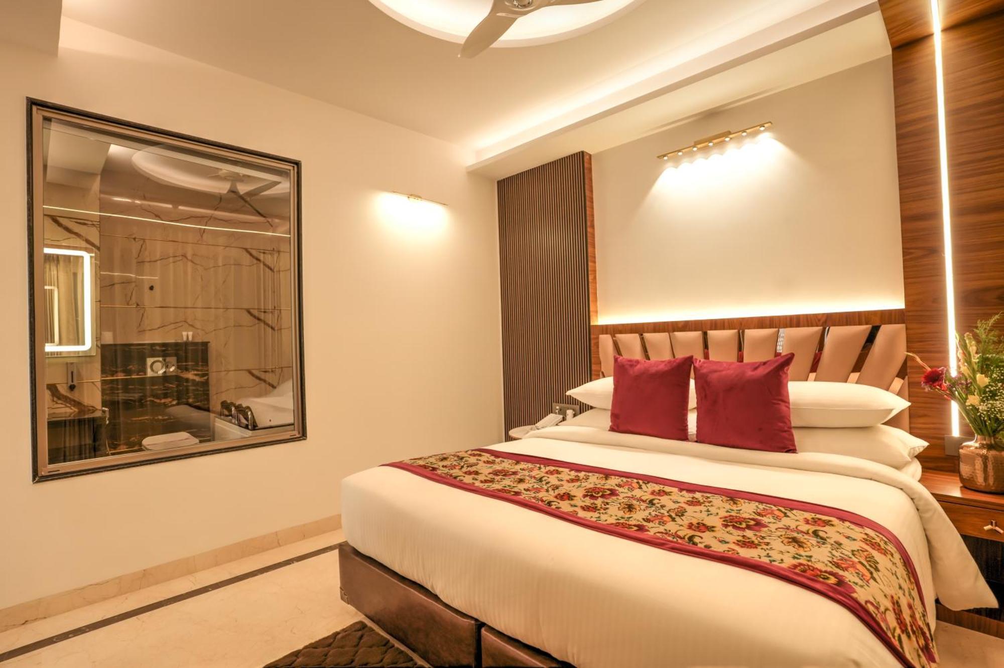 Rj Hotel - Managed By Atithi House Greater Noida Bagian luar foto